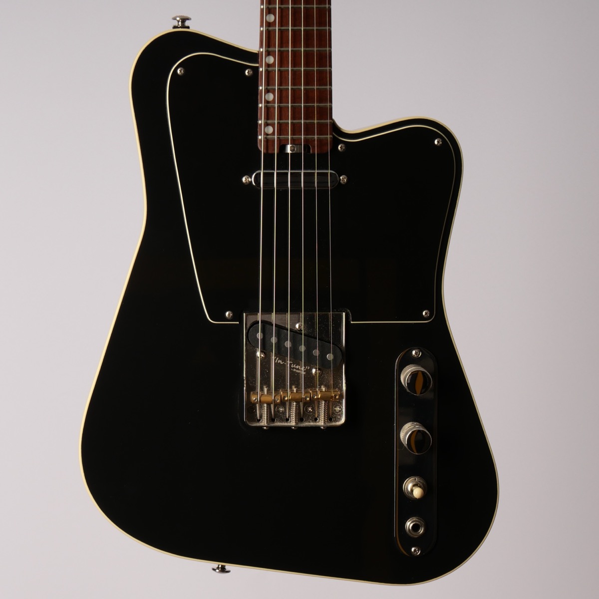 NOVA Custom Black